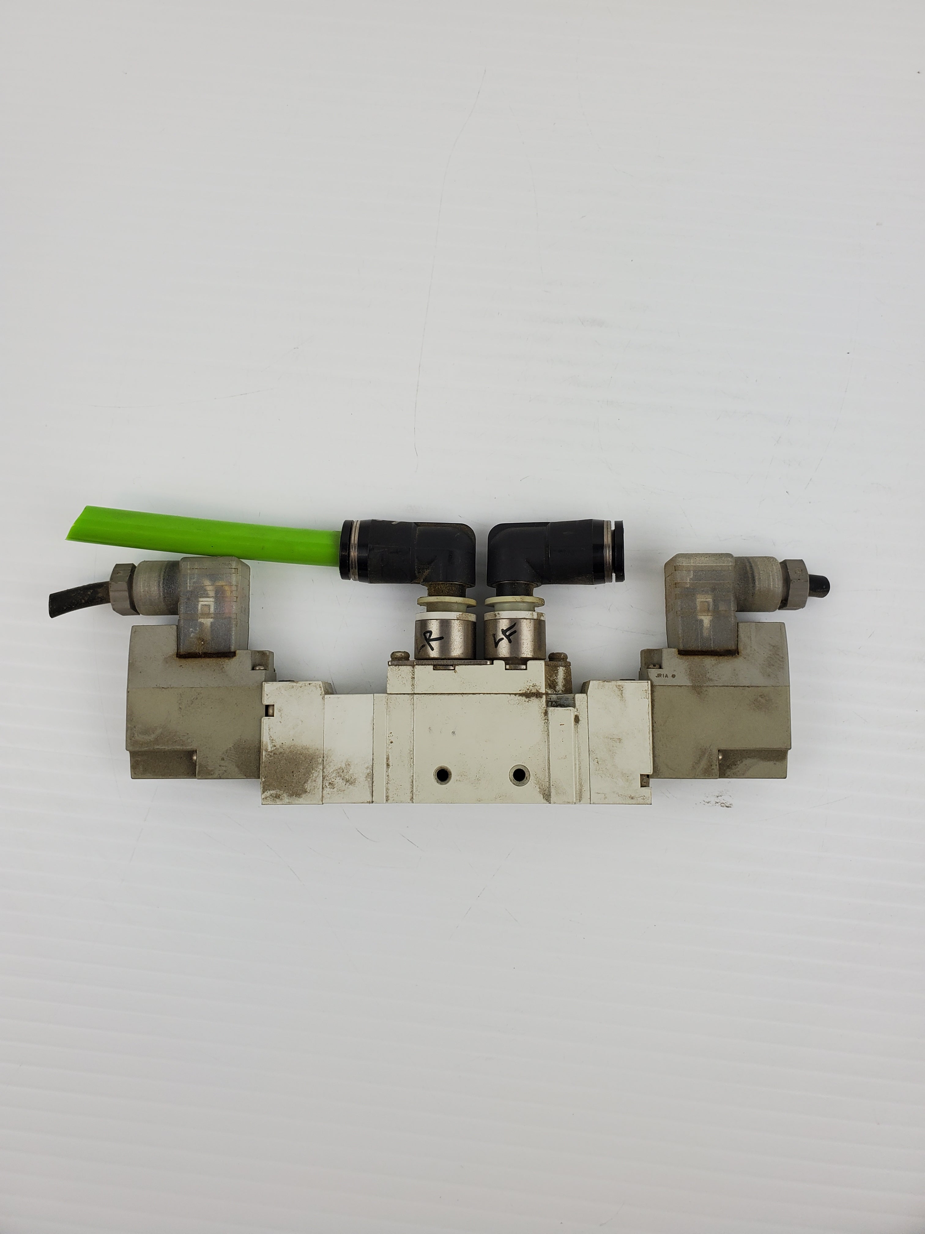 SMC SY7320-5DZ-C10 Solenoid Valve 0.2-0.7MPa