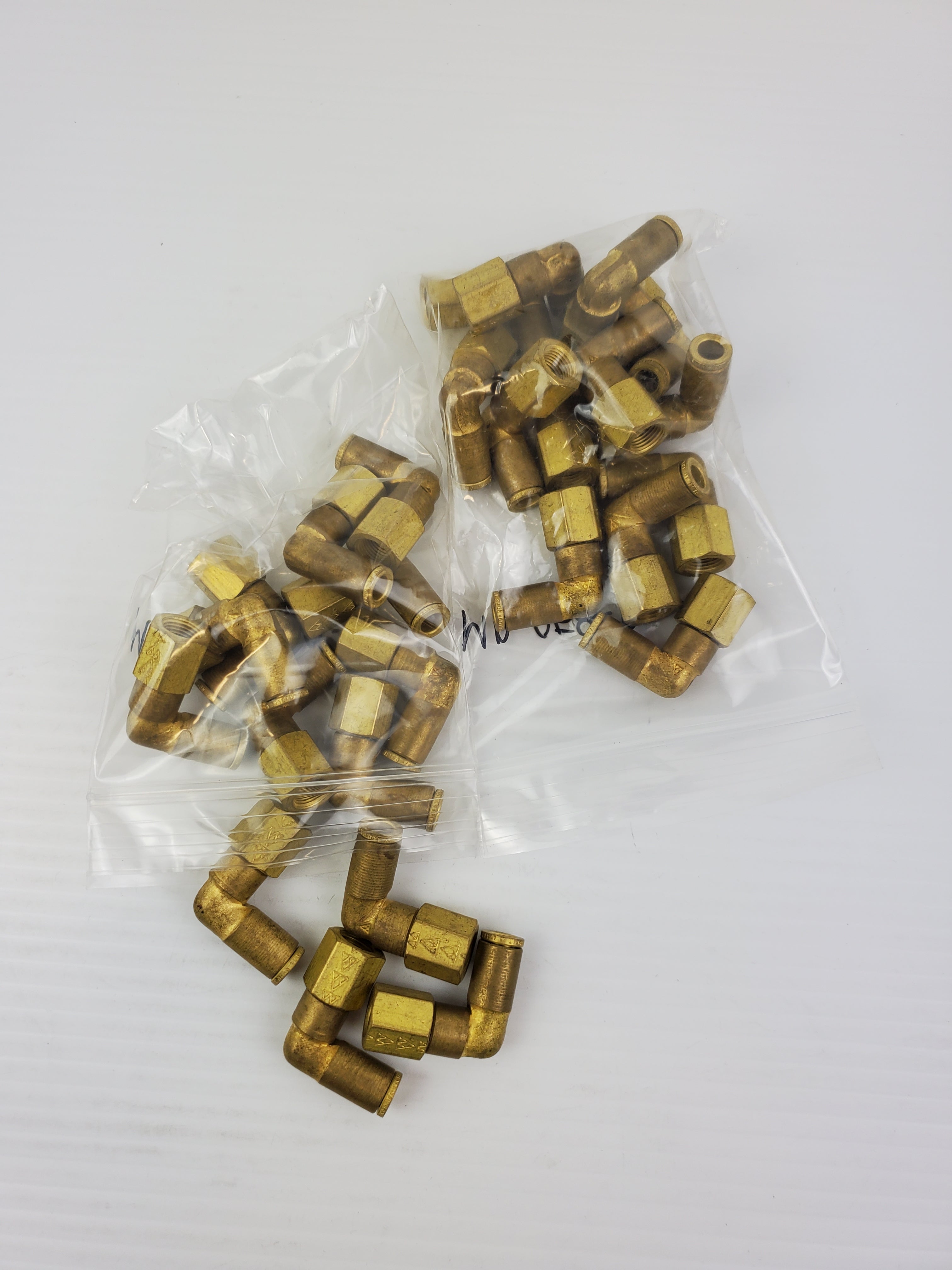 Alkon Fittings AQ-70 Female Swivel Elbow 01/95 Brass (Lot of 26)