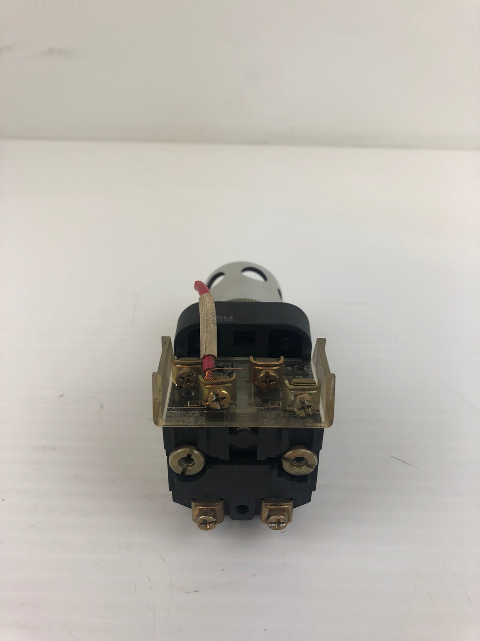 Allen-Bradley 800T-PA16 Pushbutton Switch Illuminated Series T Amber/Orange
