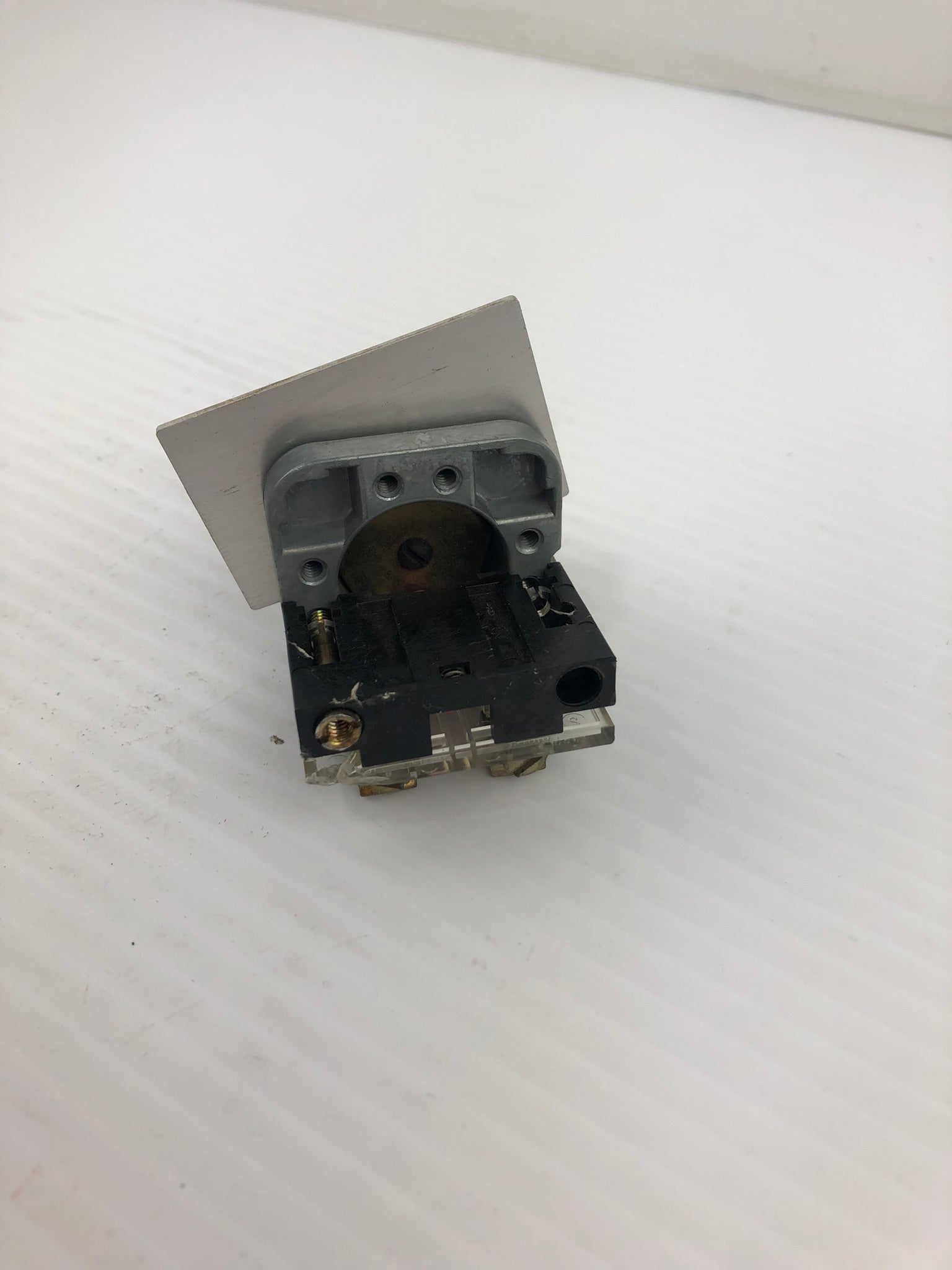 Furnas Electric 52PA8B2 Red Push Button Series B