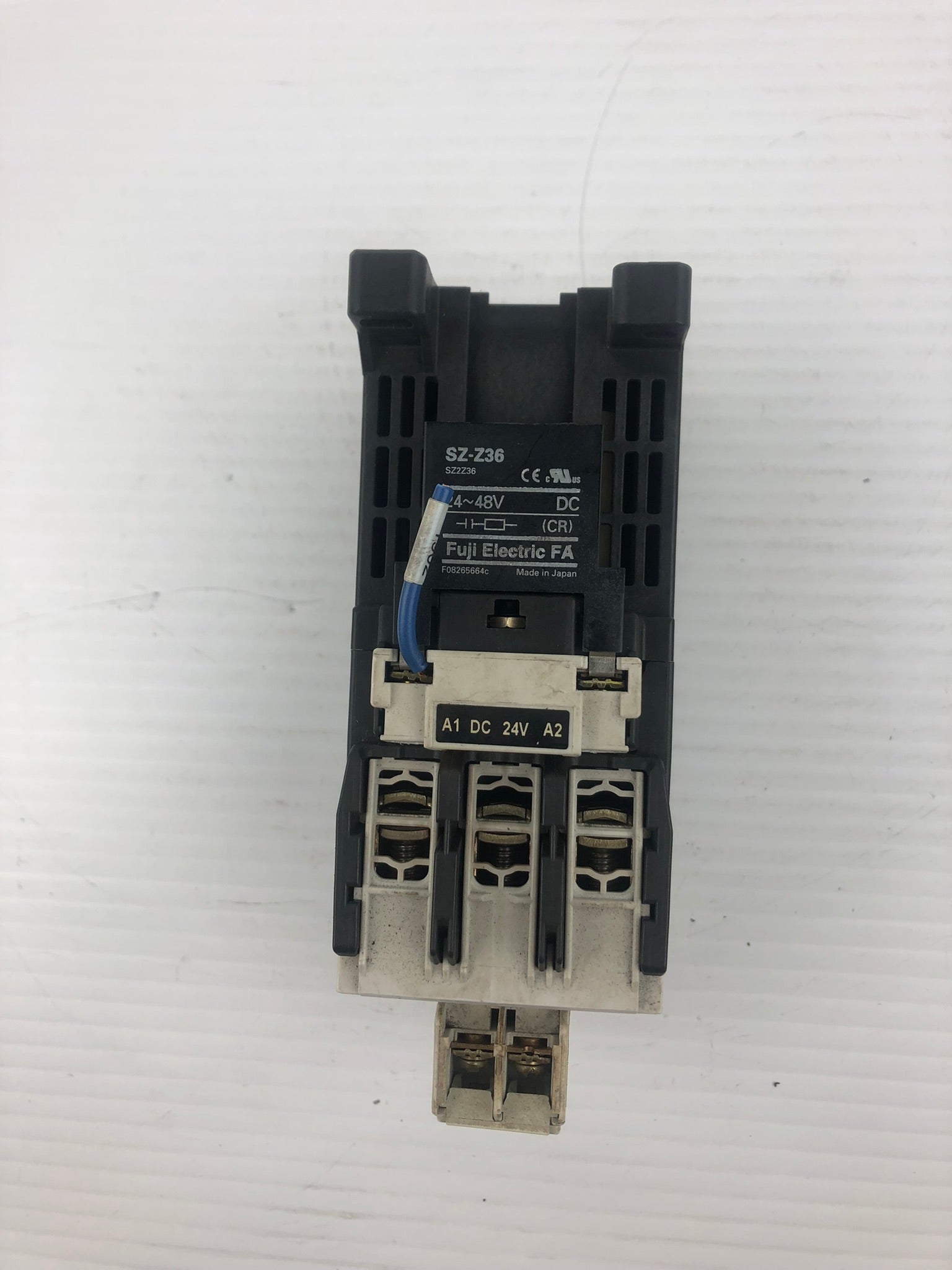 Fuji Electric SC-E1/G SE32AG Contactor Fuji SZ-A11/T Auxiliary SZ-Z36 Coil